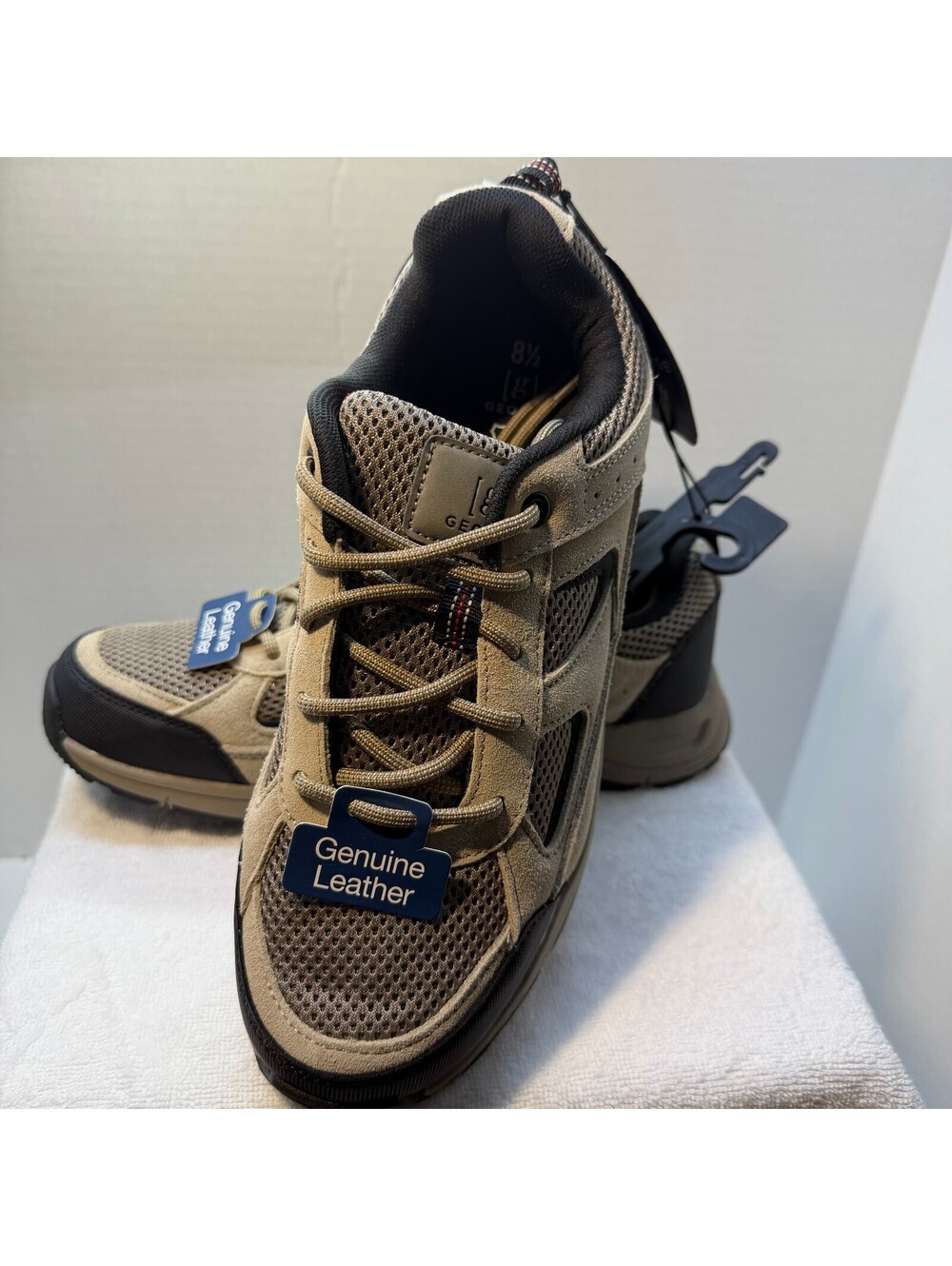 George's Men's Size 8.5 Genuine Leather Rugged Casual Sneakers